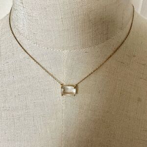 Morana clear dainty pendant necklace